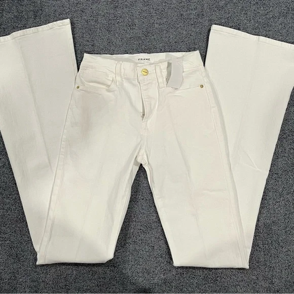 Frame Le High Flare in Blanc, size 24